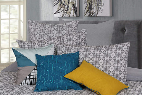 Spiro Diamond Geometric Flannel Housewife Pillowcase Pair Set
