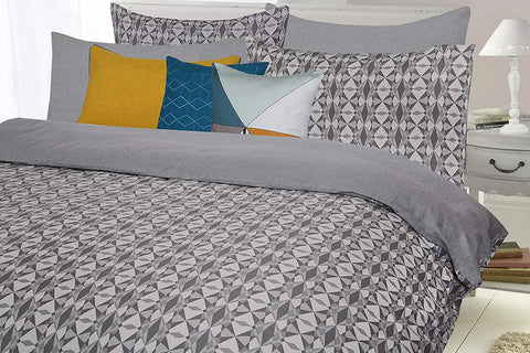 Spiro Diamond Geometric Flannel Housewife Pillowcase Pair Set