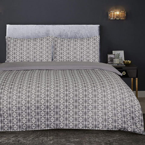 Spiro Diamond Geometric Flannel Housewife Pillowcase Pair Set
