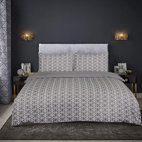 Spiro Diamond Geometric Flannel Housewife Pillowcase Pair Set