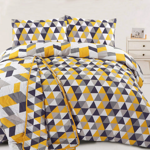 Quartz Geometric Quilted Bedspread