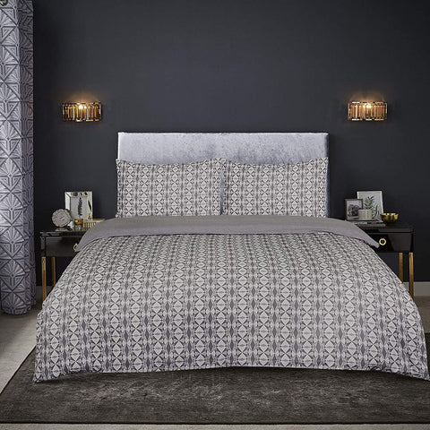 Spiro Diamond Geometric Flannel Housewife Pillowcase Pair Set